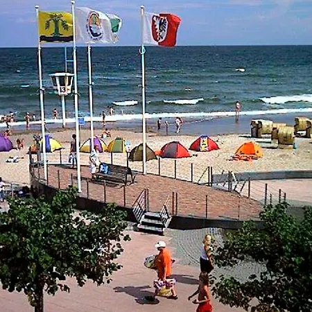 Ferienwohnung Mit Meerblick, 2 Schlafzi-Sued- Balkon -Eig Parkplatz- Glasfaser דאהמה