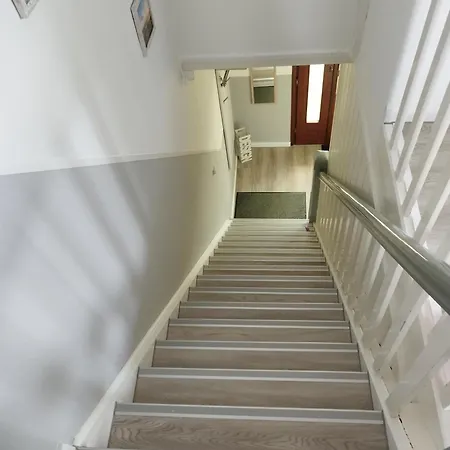 דירה Ferienwohnung Mit Meerblick, 2 Schlafzi-Sued- Balkon -Eig Parkplatz- Glasfaser דאהמה